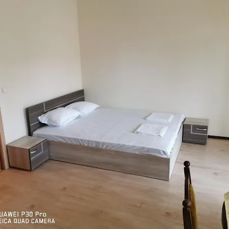 Apartament Izgrev ブルガス